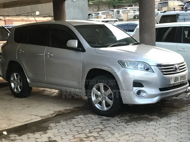 Toyota Vanguard 2008 Silver - 1