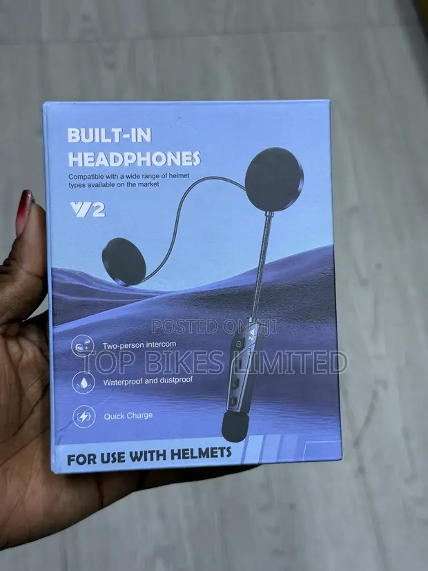 Bluetooth Intercom for Helmets - 1