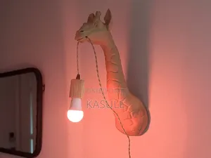 Giraffe Sculpture Lamp