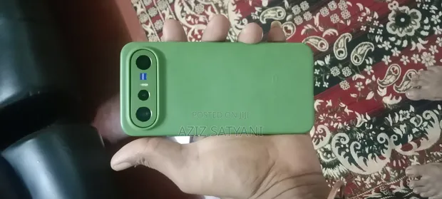 Vivo X300 256GB Green - 1