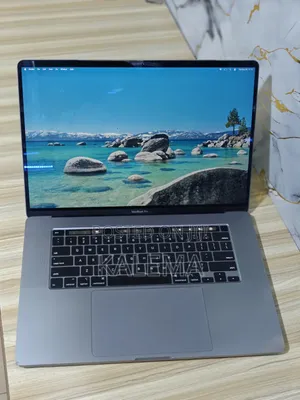 Apple MacBook Pro 16" Intel Core i7 16GB RAM 512GB SSD
