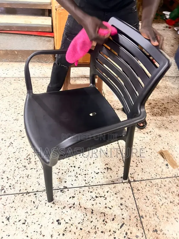 Brand New Plastic Chairs for Bar, Restaurant, Office - 1