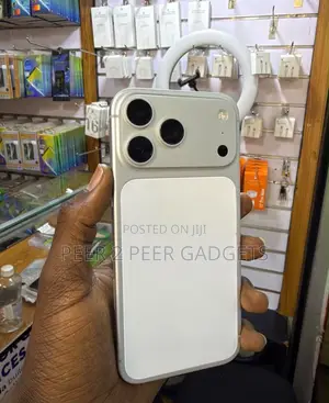 Apple iPhone 17 Pro Max 256GB White (Refurbished)