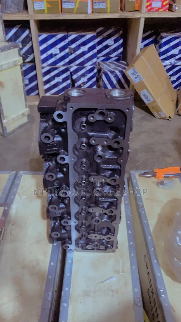 Cylinder Head for Nissan TD27, TD42, 4JG2 - 1