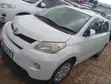 Toyota IST 2010 White - 4