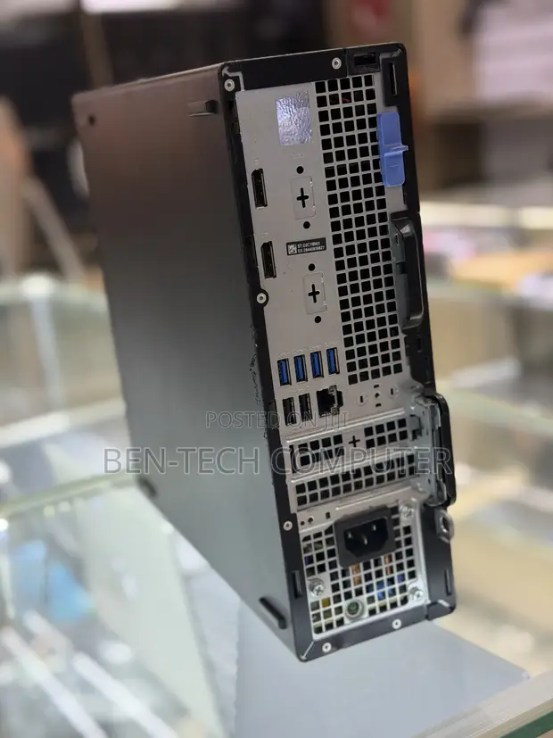 Dell Wyse 5000 Desktop Computer - 8GB RAM, 256GB SSD - 1