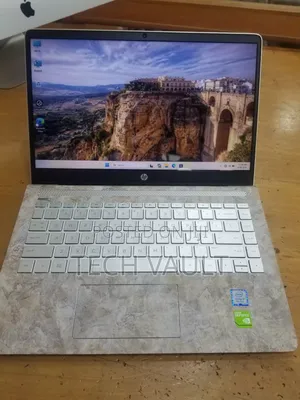 HP Pavilion 14 Laptop - Intel Core i7, 16GB RAM, 1TB SSD