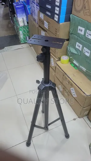 Speaker Stand - Folding Tripod