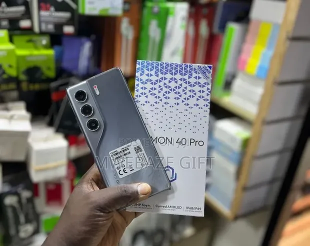 New Tecno Camon 40 Pro 4G 256GB Black - 1