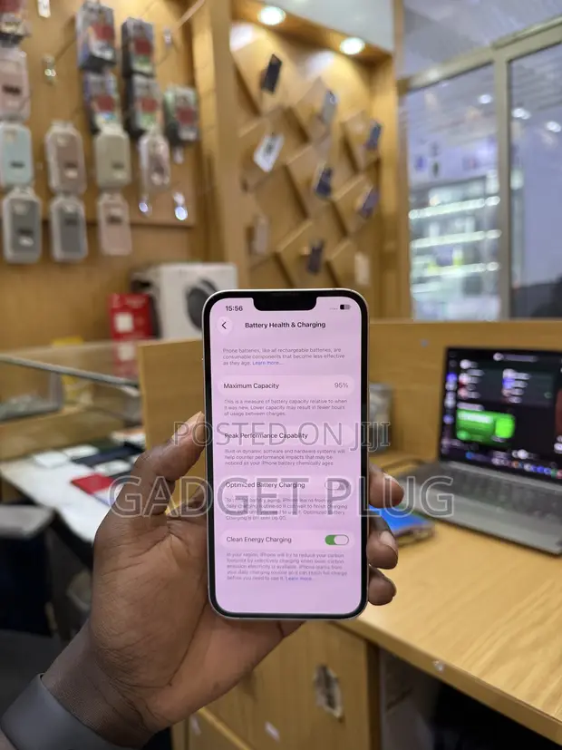 Apple iPhone 13 128GB Pink - 1