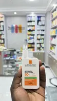 La Roche-Posay Anthelios UVMune 400 Oil Control SPF50+ - 1
