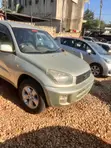 Toyota RAV4 Base AWD 2001 Gold - 4