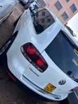 Volkswagen Touareg 2009 White - 1