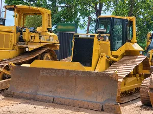 Up to 25-Ton Cranes and Heavy Machinery for Hire