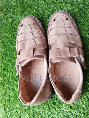 Sonix Men's Leather Sandals