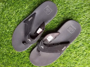 Men's Reef Sliders - Size 43