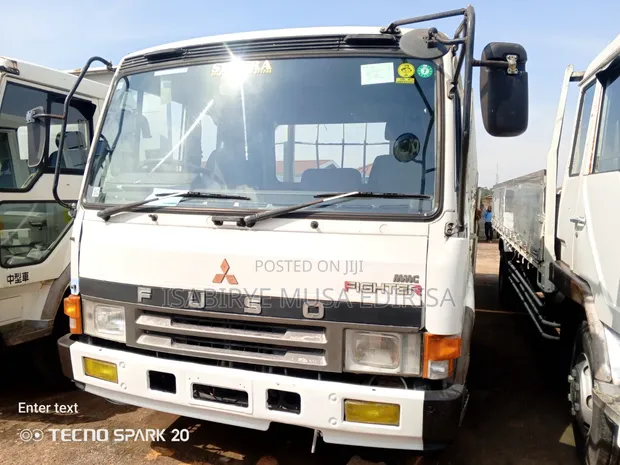 Mitsubishi Fuso Fighter Truck - 12 Ton, Black Top Engine - 1