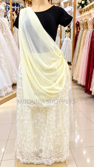 Crimson Mushanana - Elegant Traditional Dress