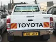 Toyota Hilux 2010 White - 2