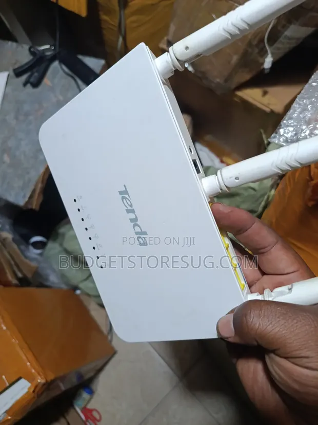 Tenda F3 Wireless Router (Refurbished) - 1