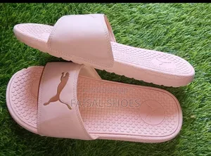 Men's Puma Slides - Size 43