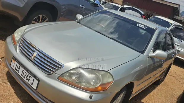 Toyota Mark II 2002 Silver - 1