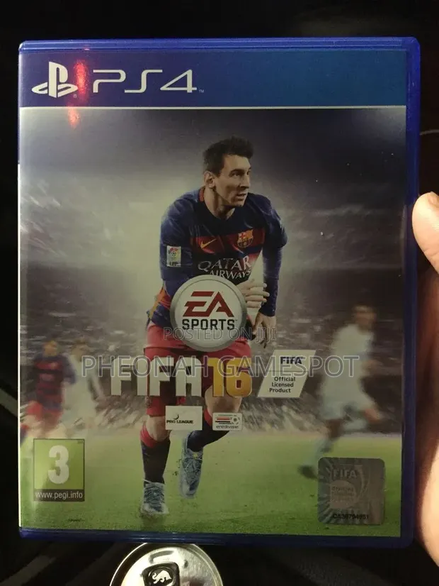 FIFA 16 on PS4 - 1