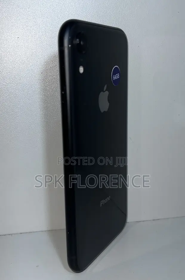 Apple iPhone XR 64GB Black - 1