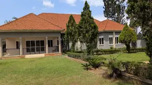5 Bedroom House for Sale in Kira