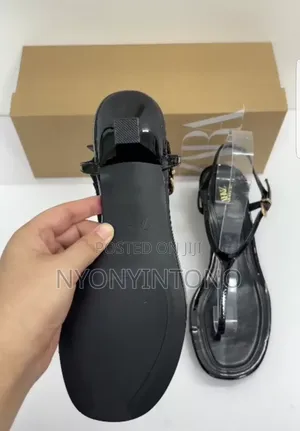 Zara Thong Sling Back Kitten Shoes