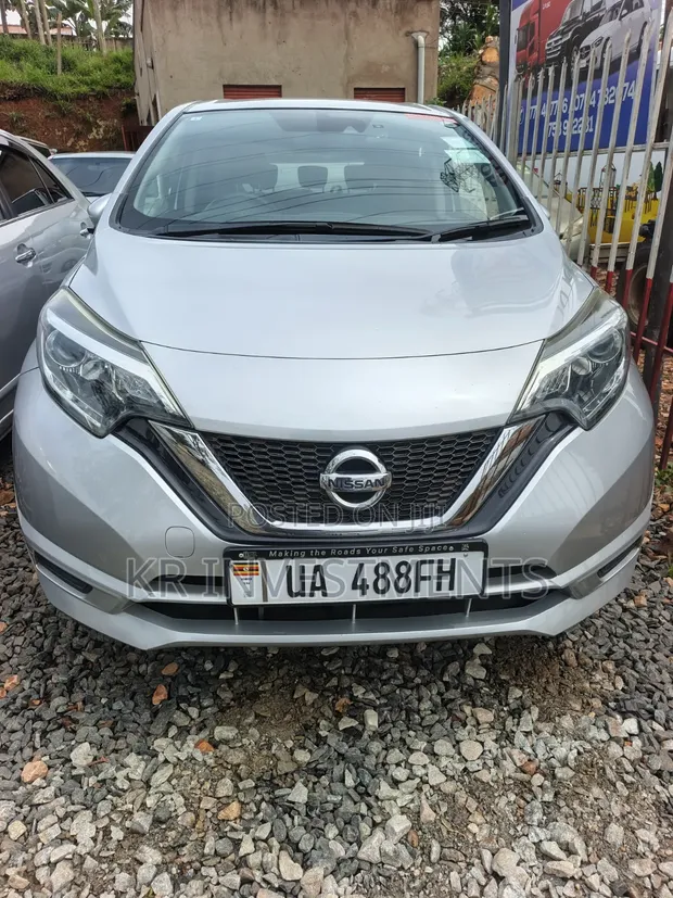 Nissan Note 1.2 Petrol 2017 Silver - 1