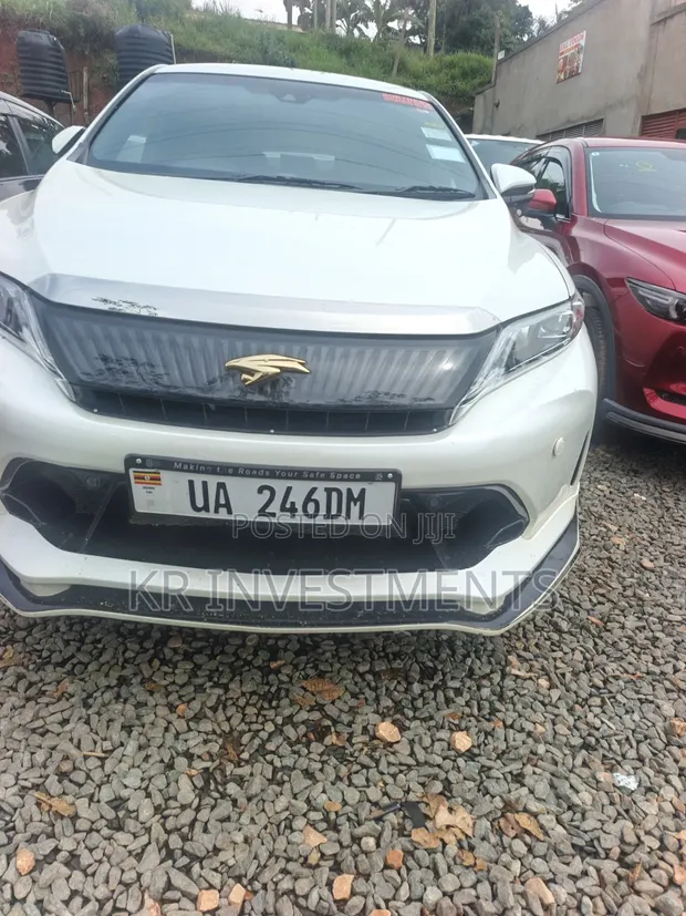 Toyota Harrier 2.0 2016 Silver - 1