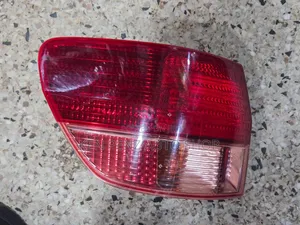 Toyota Vista Adeo Taillamp (1999-2000)