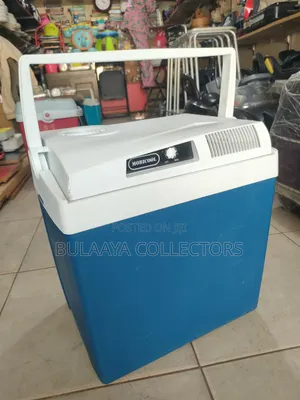 UK Used Mobicool ME27 26L Portable Electric Cool Box