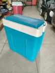 UK Used Coleman IceWorld 2000 Plus Cooler Box, 36L - 3