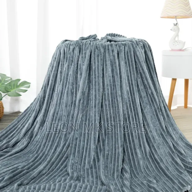 Brand New ZHH Plush Ribbed Throw Blanket - Gray - 1