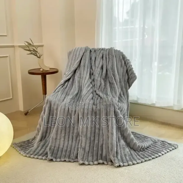 Luxury Throw Grey Blankets - 1
