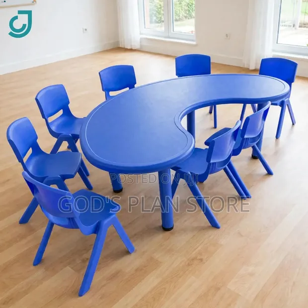 Monty Kids Plastic Chairs and Table Set - 1