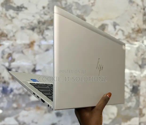 HP EliteBook 830 G8 Laptop - 11th Gen i5, 8GB RAM, 256GB SSD - 1