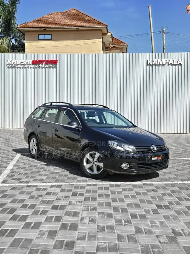 Volkswagen Golf Variant 2010 Black - 1