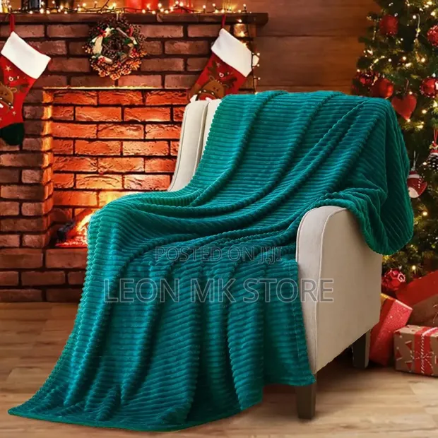 Deluxe Ribbed Throw Blankets - 1