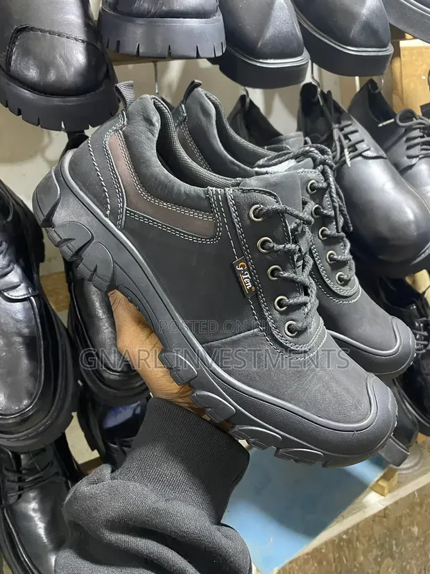 Brand New Unisex Sneakers - 1