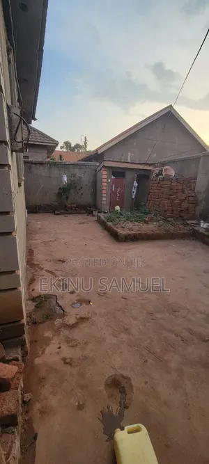Furnished 2-Bedroom Bungalow for Sale in Makindye
