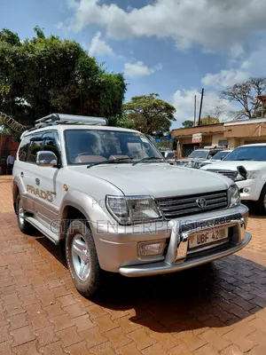 Toyota Land Cruiser Prado 2.7 16V 5dr 2001 White