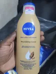 Nivea Nourishing Cocoa Body Lotion (400ml) - 1