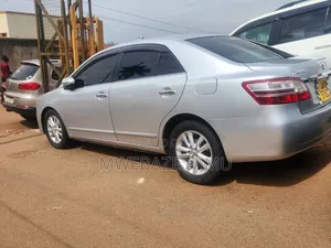 Toyota Premio 2013 Silver
