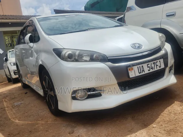 Toyota Wish 2012 - 1