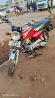 Bajaj Boxer 100 2024 Red - 3