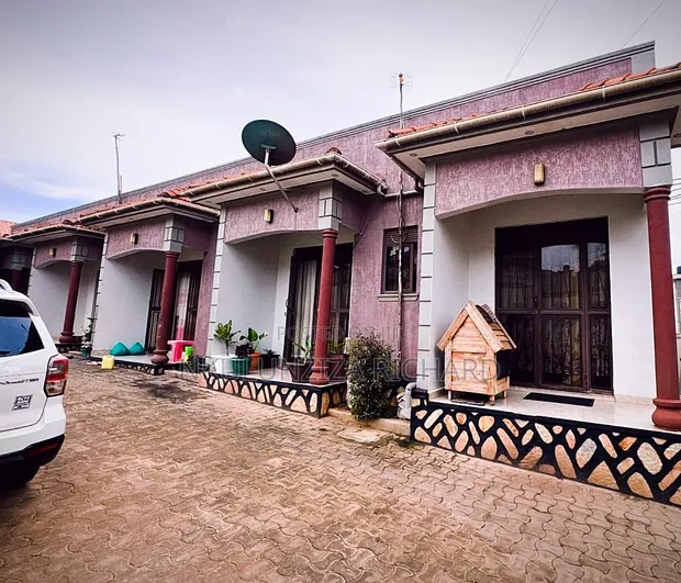 6 Rental Units Bungalow for Sale in Kira Bulindo - 1