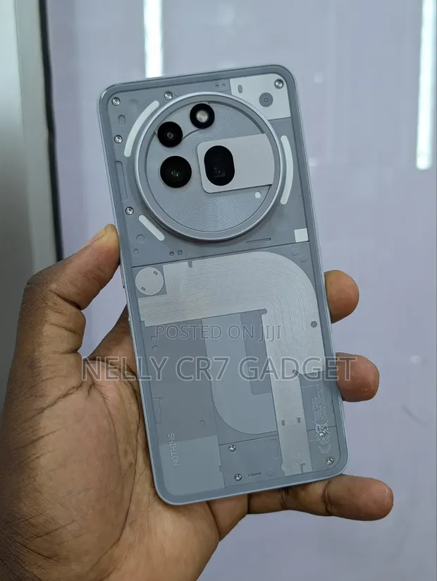 Nothing Phone 3a Pro 256GB Gray - 1